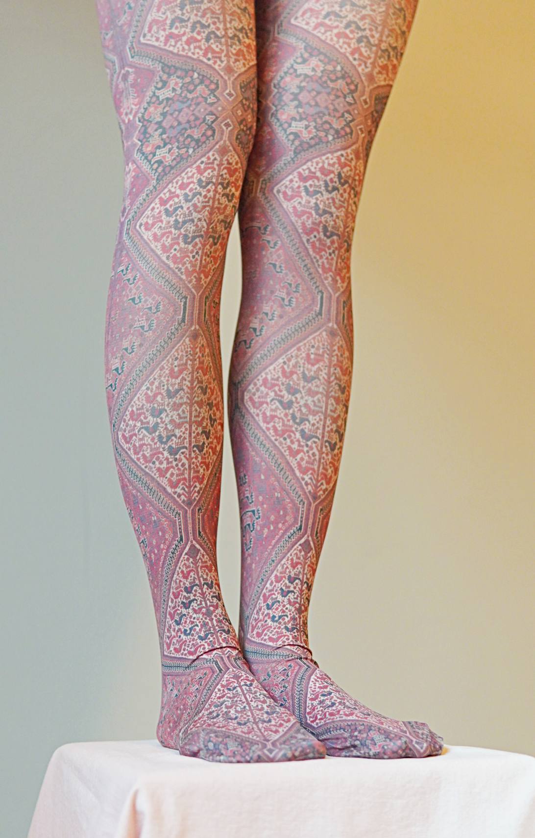 Extra Large Fashion Tights | Museum Art Printed – Tabbisocks