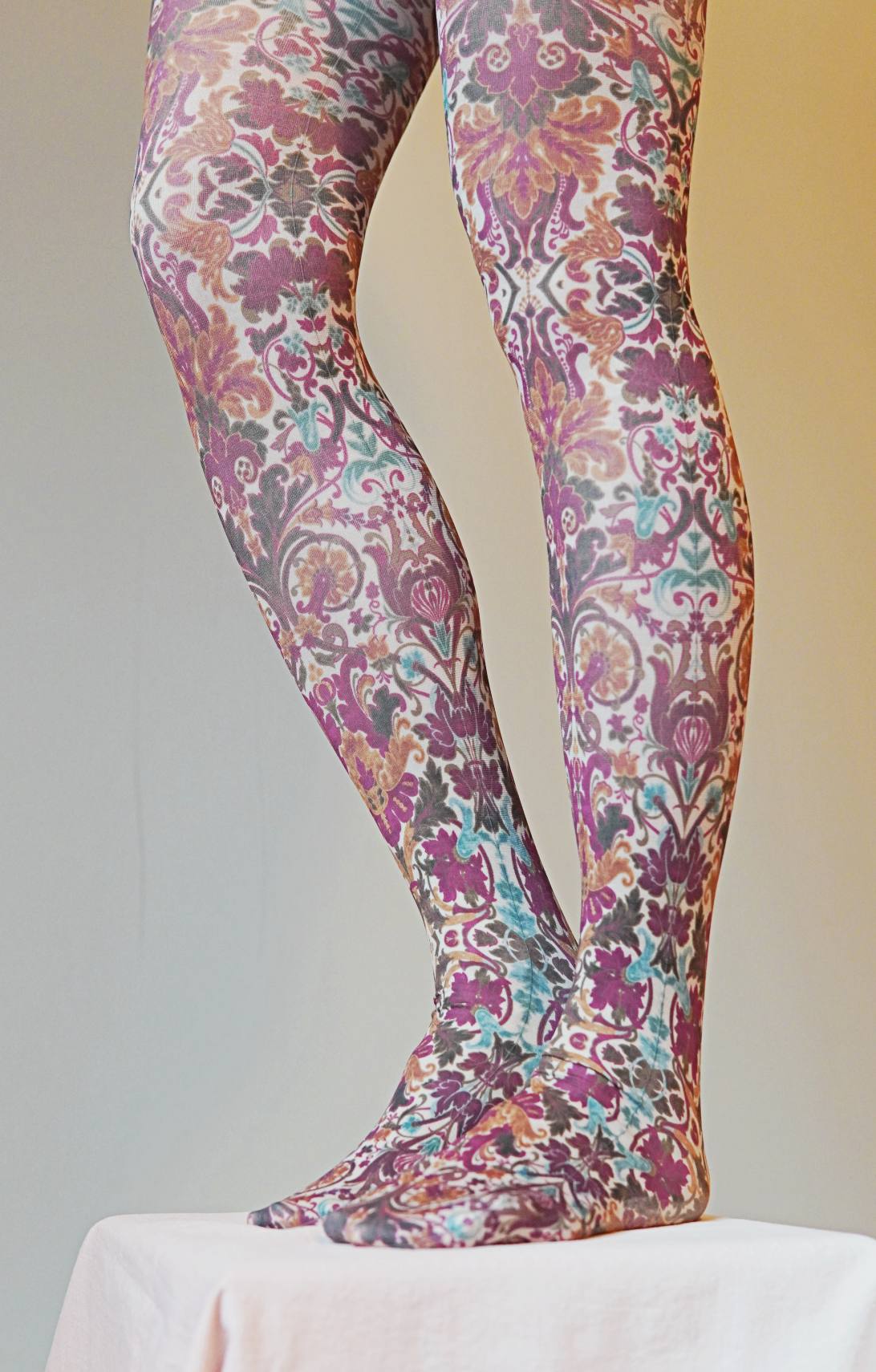 Womens Fashion Tights | Museum Art Printed – Tabbisocks
